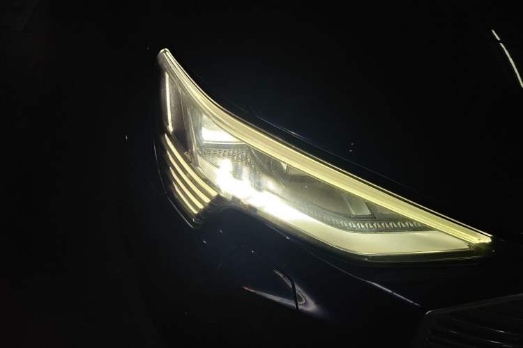 Used Audi e-tron 2021 Sportback 55 quattro Luxury Edition Right Front Headlight
