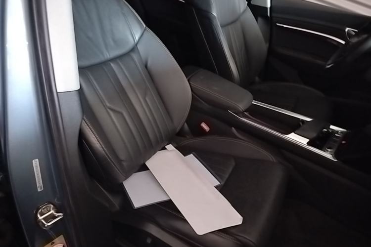 Used Audi e-tron 2021 50 quattro Luxury Edition Right Front Seat