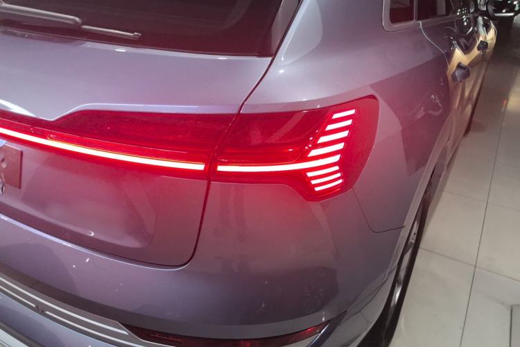 Used Audi e-tron 2021 50 quattro Luxury Edition Right Rear Taillight