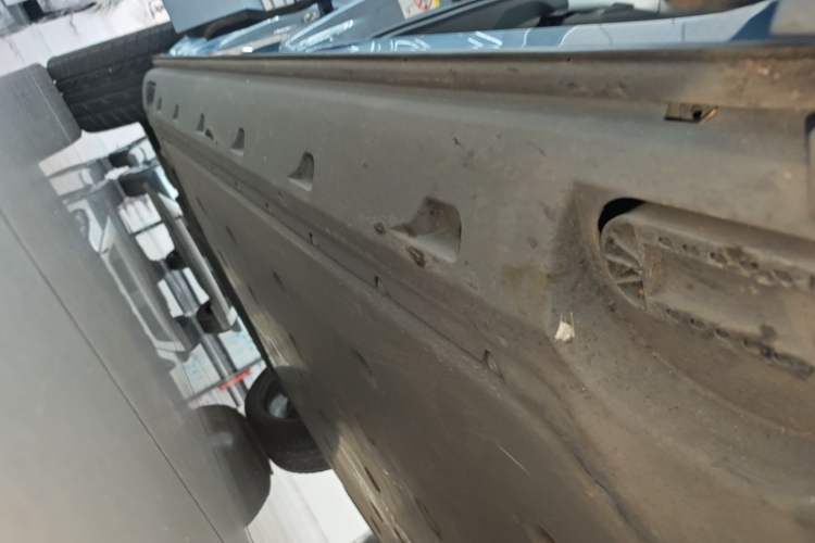 Used Audi e-tron 2021 50 quattro Prestige Edition Right Side Sill