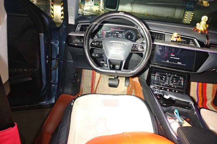 Used Audi e-tron 2021 50 quattro Prestige Edition Steering Wheel