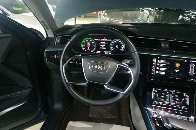 Used Audi e-tron 2021 50 quattro Prestige Edition Steering Wheel