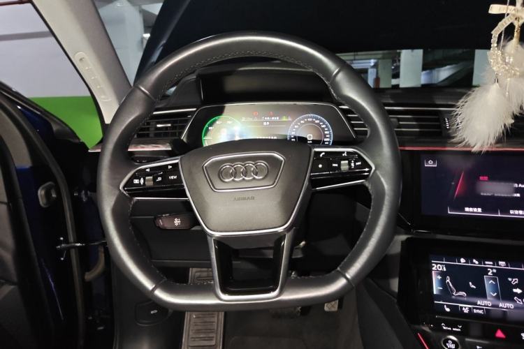 Used Audi e-tron 2021 Sportback 55 quattro Luxury Edition Steering Wheel