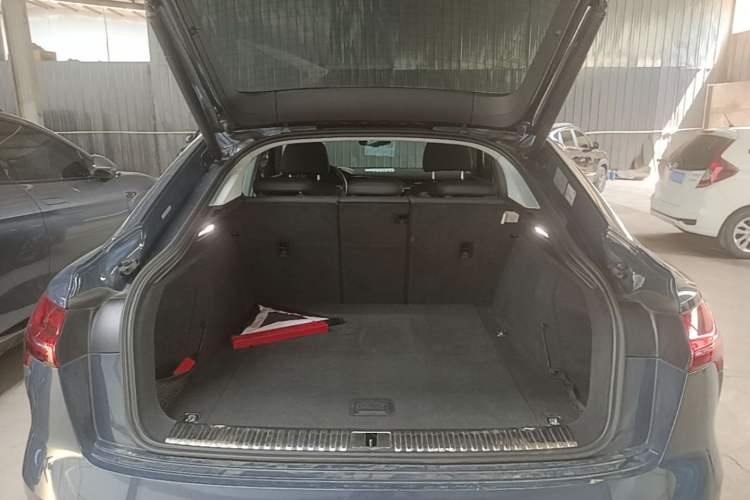 Used Audi e-tron 2021 Sportback 55 quattro Luxury Edition Trunk