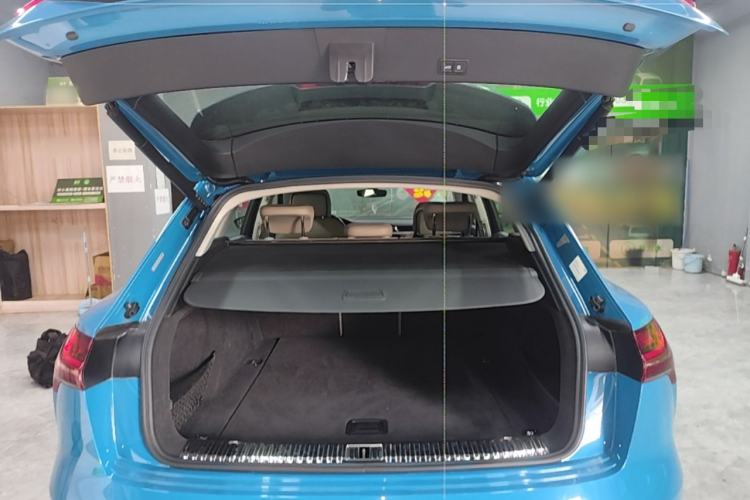 Used Audi e-tron 2021 50 quattro Prestige Edition Trunk