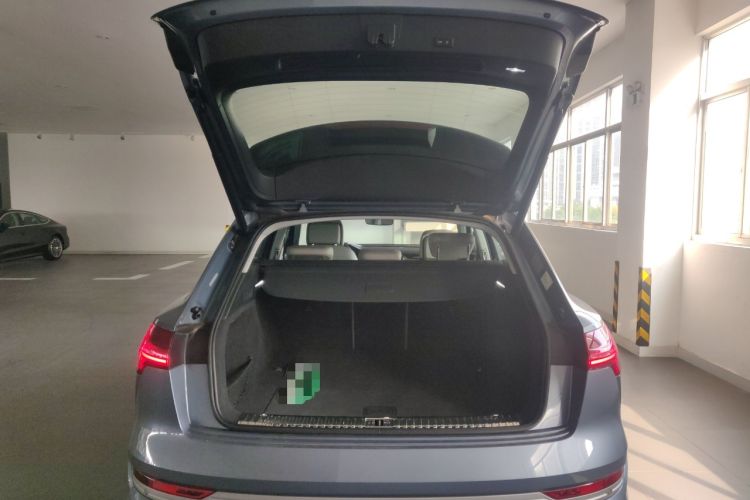 Used Audi e-tron 2021 50 quattro Prestige Edition Trunk