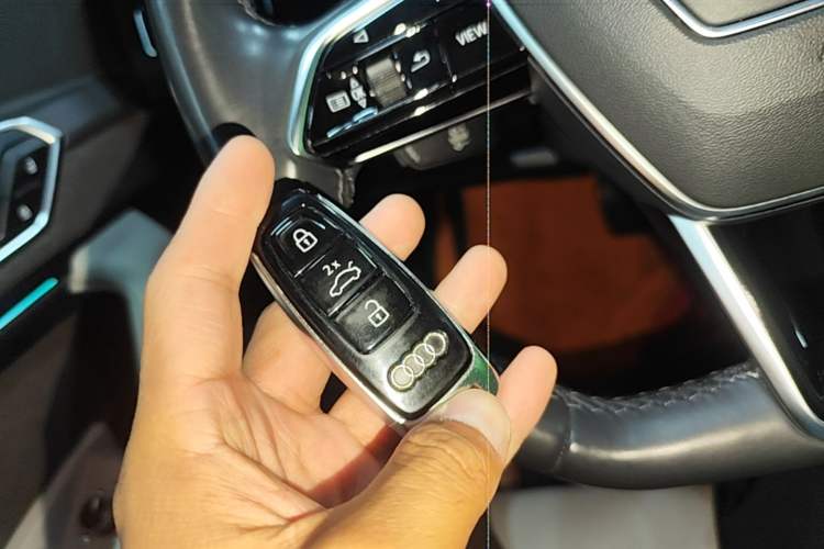 Used Audi e-tron 2021 50 quattro Prestige Edition Vehicle Key