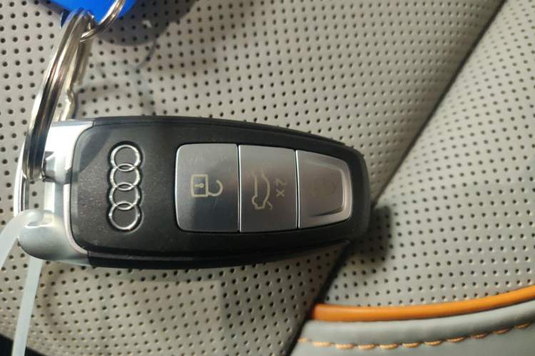 Used Audi e-tron 2021 50 quattro Prestige Edition Vehicle Key