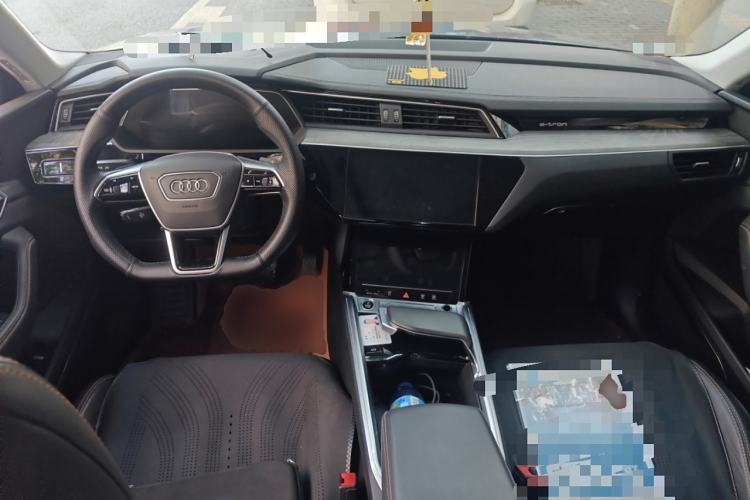 Used Audi e-tron 2021 50 quattro Prestige Edition Center Console