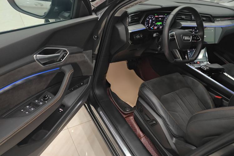 Used Audi e-tron 2021 50 quattro Prestige Edition Driver Seat