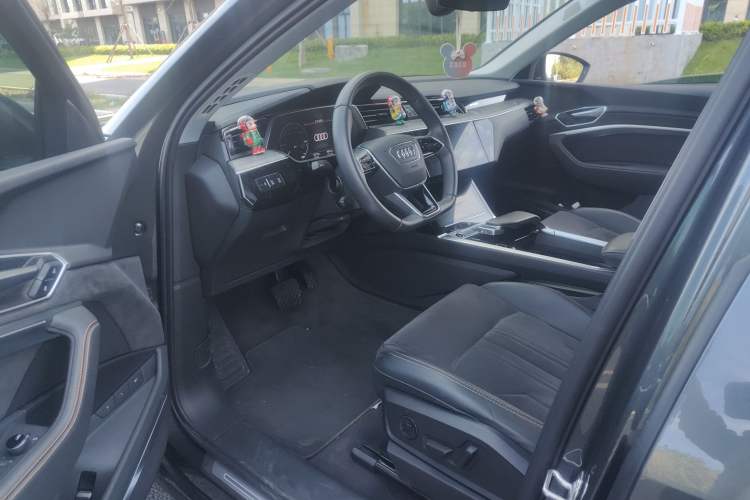 Used Audi e-tron 2021 50 quattro Prestige Edition Driver Seat