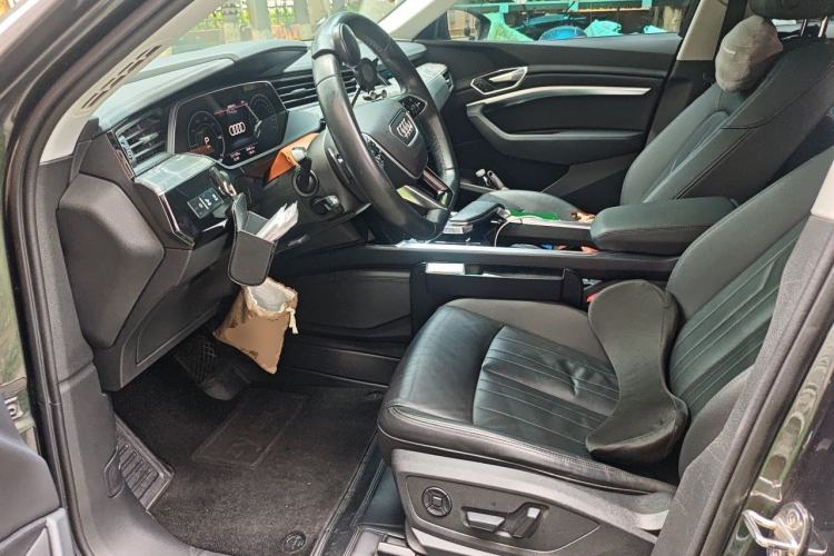 Used Audi e-tron 2021 Sportback 55 quattro Luxury Edition Driver Seat