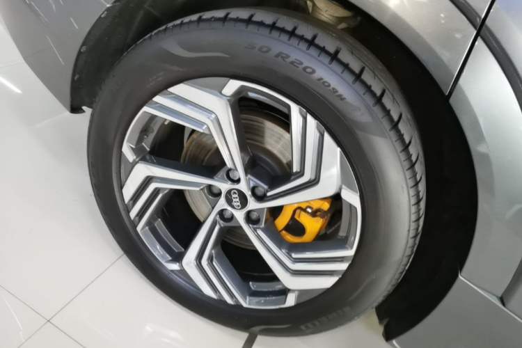 Used Audi e-tron 2021 50 quattro Prestige Edition Exterior 5