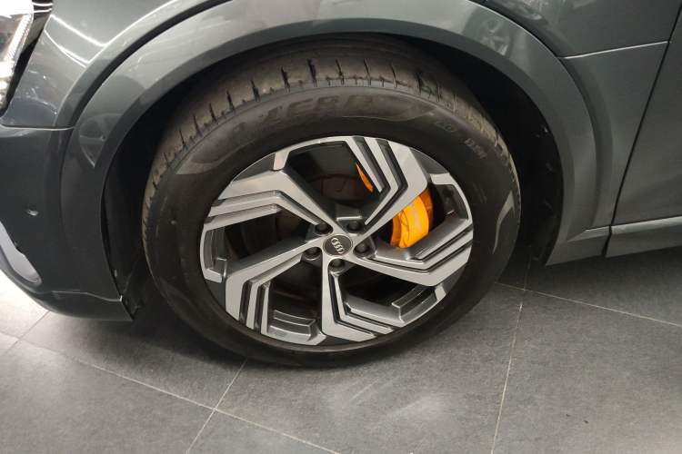 Used Audi e-tron 2021 50 quattro Prestige Edition Exterior 7