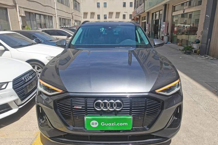 Used Audi e-tron 2021 50 quattro Luxury Edition Front