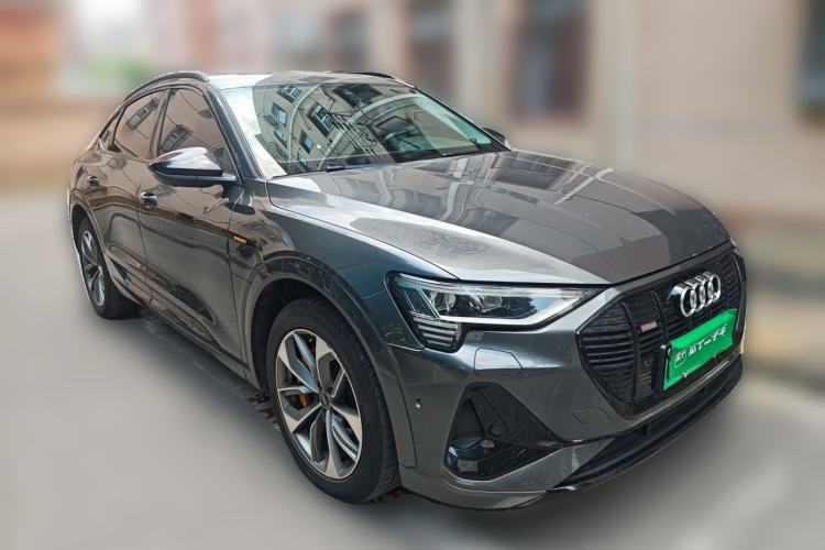 Used Audi e-tron 2021 Sportback 55 quattro Luxury Edition Front Right 45 Deg