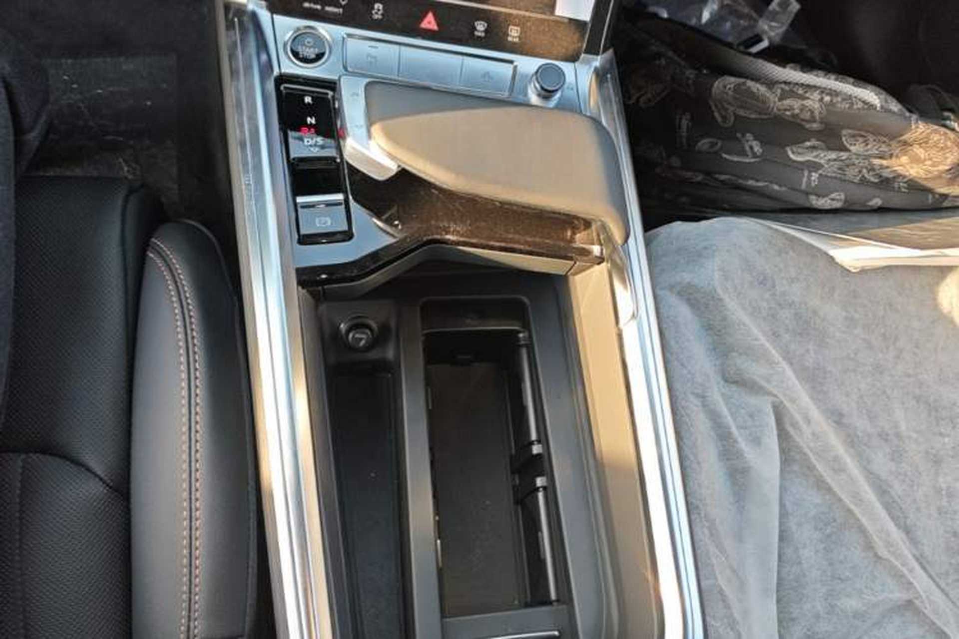 Used Audi e-tron 2021 50 quattro Luxury Edition Gear Lever