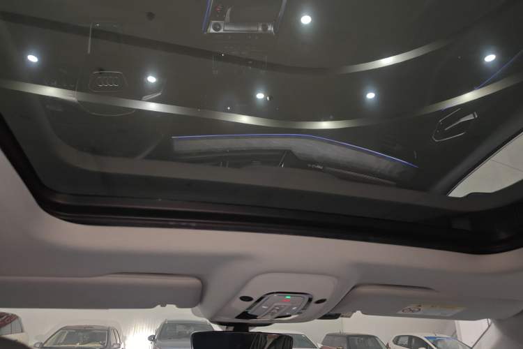Used Audi e-tron 2021 50 quattro Prestige Edition Headliner