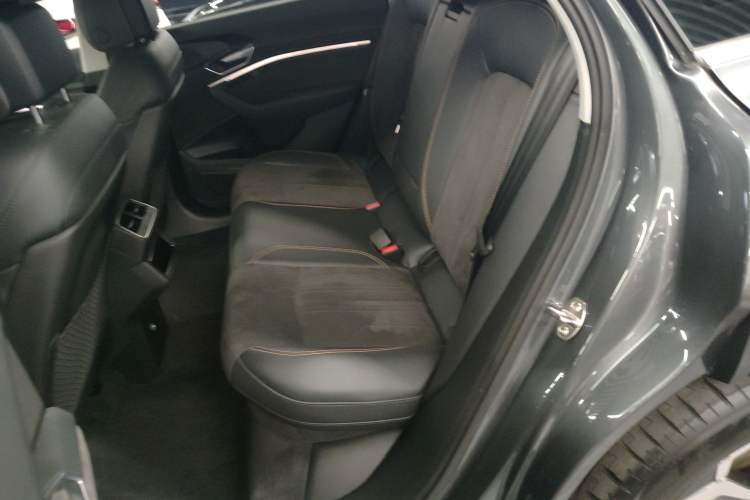 Used Audi e-tron 2021 50 quattro Prestige Edition Interior 8