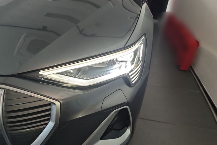 Used Audi e-tron 2021 50 quattro Luxury Edition Left Front Headlight