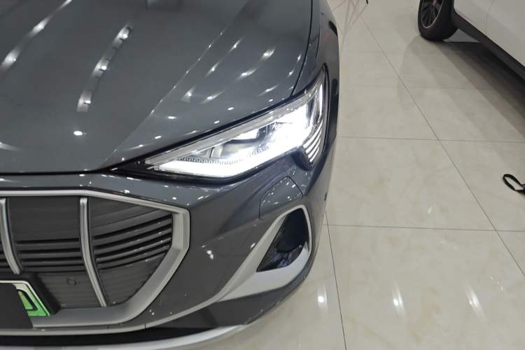 Used Audi e-tron 2021 50 quattro Prestige Edition Left Front Headlight