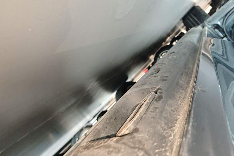 Used Audi e-tron 2021 50 quattro Luxury Edition Left Side Sill