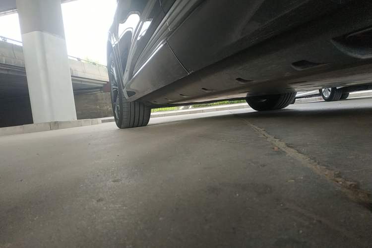 Used Audi e-tron 2021 50 quattro Prestige Edition Left Side Sill