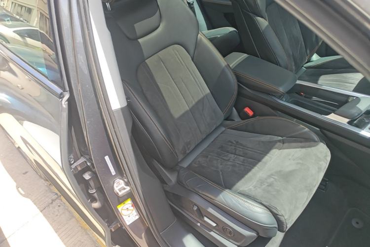 Used Audi e-tron 2021 50 quattro Luxury Edition Right Front Seat