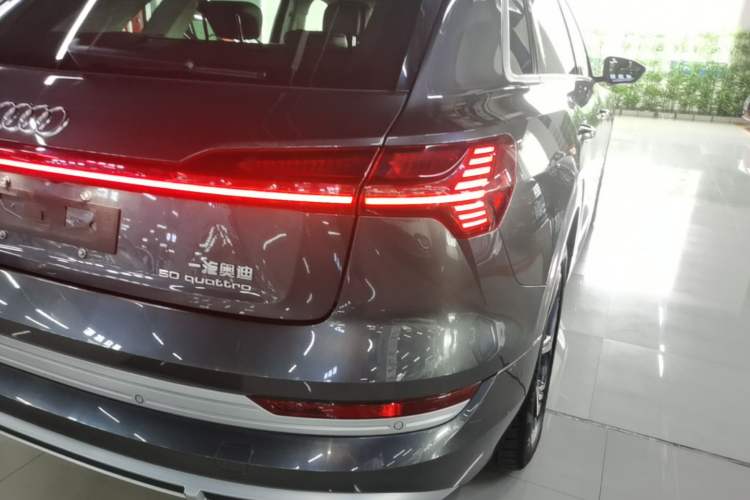 Used Audi e-tron 2021 50 quattro Prestige Edition Right Rear Taillight