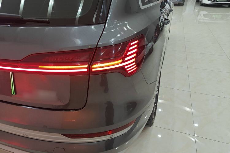 Used Audi e-tron 2021 50 quattro Prestige Edition Right Rear Taillight