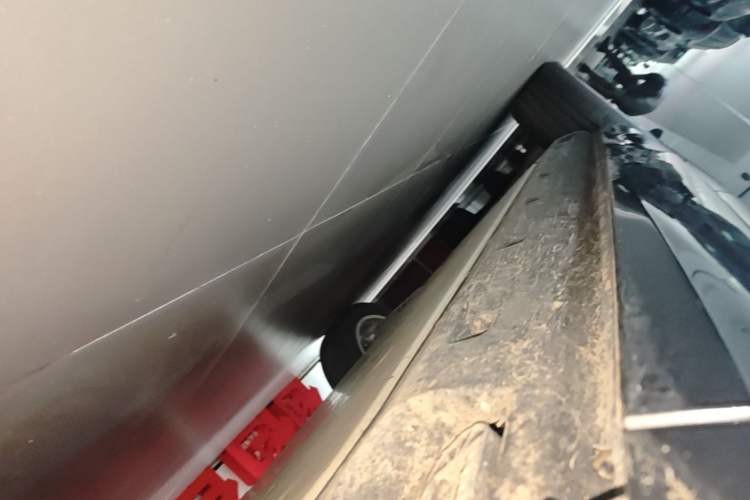 Used Audi e-tron 2021 50 quattro Luxury Edition Right Side Sill