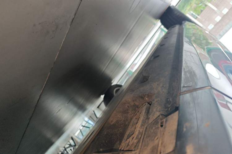 Used Audi e-tron 2021 50 quattro Luxury Edition Right Side Sill