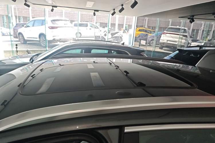 Used Audi e-tron 2021 50 quattro Luxury Edition Roof
