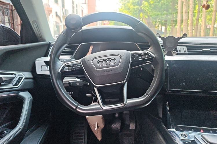 Used Audi e-tron 2021 Sportback 55 quattro Luxury Edition Steering Wheel