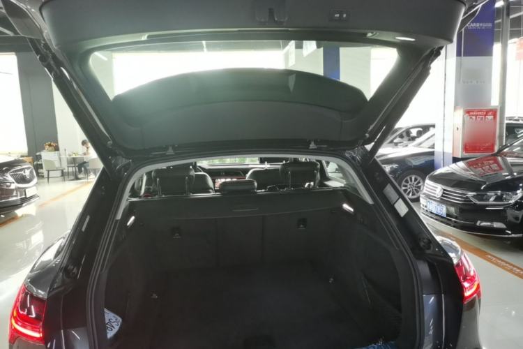 Used Audi e-tron 2021 50 quattro Prestige Edition Trunk