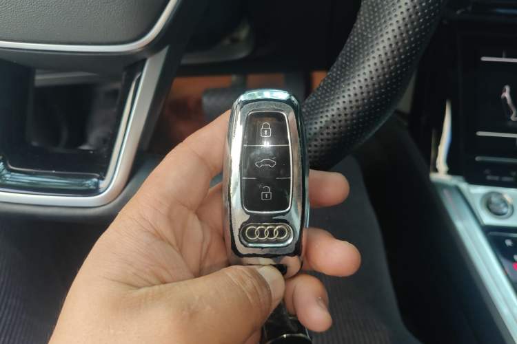Used Audi e-tron 2021 50 quattro Prestige Edition Vehicle Key