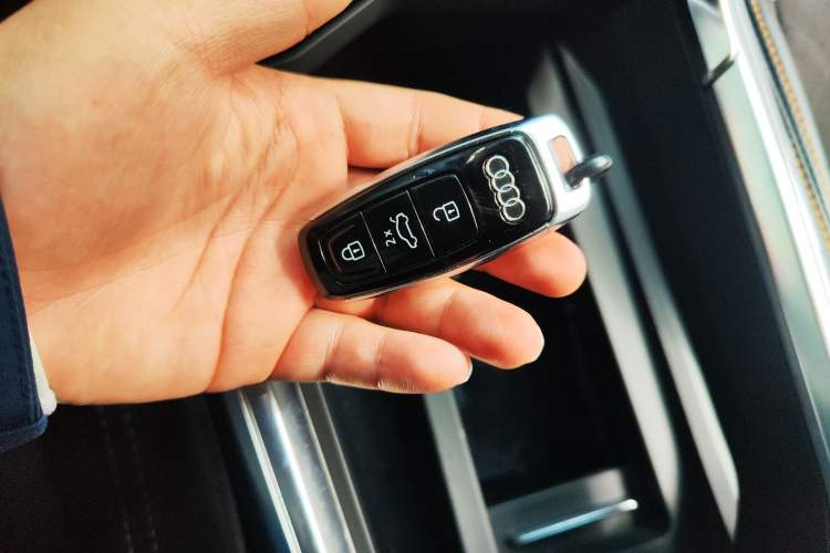 Used Audi e-tron 2021 50 quattro Prestige Edition Vehicle Key