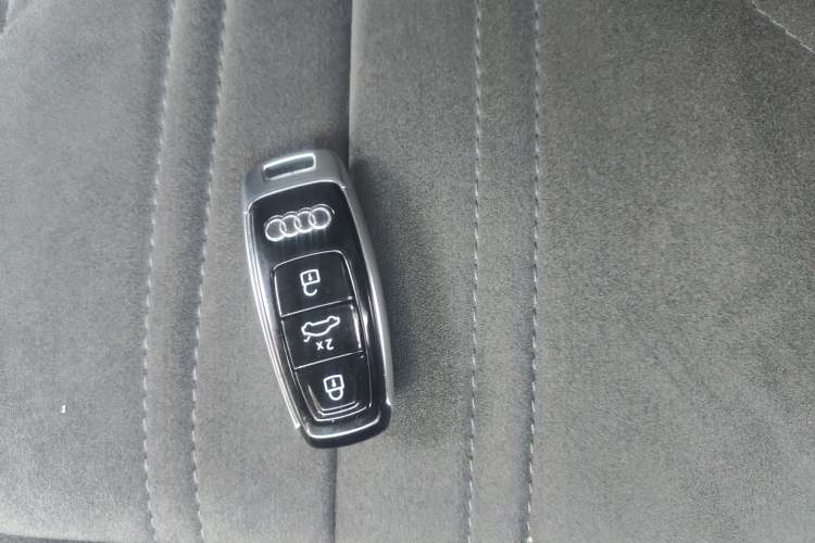 Used Audi e-tron 2021 50 quattro Prestige Edition Vehicle Key