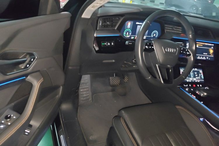 Used Audi e-tron 2021 50 quattro Luxury Edition Driver Seat