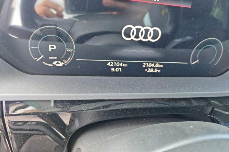 Used Audi e-tron 2021 50 quattro Prestige Edition Odometer Close Up