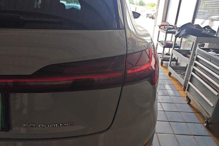 Used Audi e-tron 2021 50 quattro Luxury Edition Right Rear Taillight