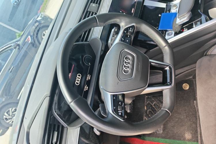 Used Audi e-tron 2021 50 quattro Prestige Edition Steering Wheel