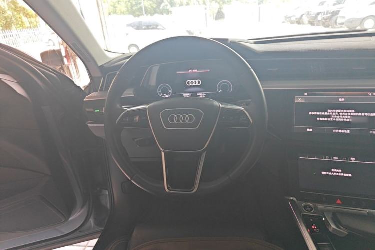 Used Audi e-tron 2021 50 quattro Luxury Edition Steering Wheel