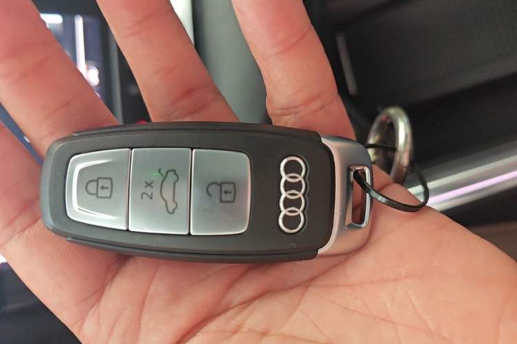 Used Audi e-tron 2021 50 quattro Luxury Edition Vehicle Key