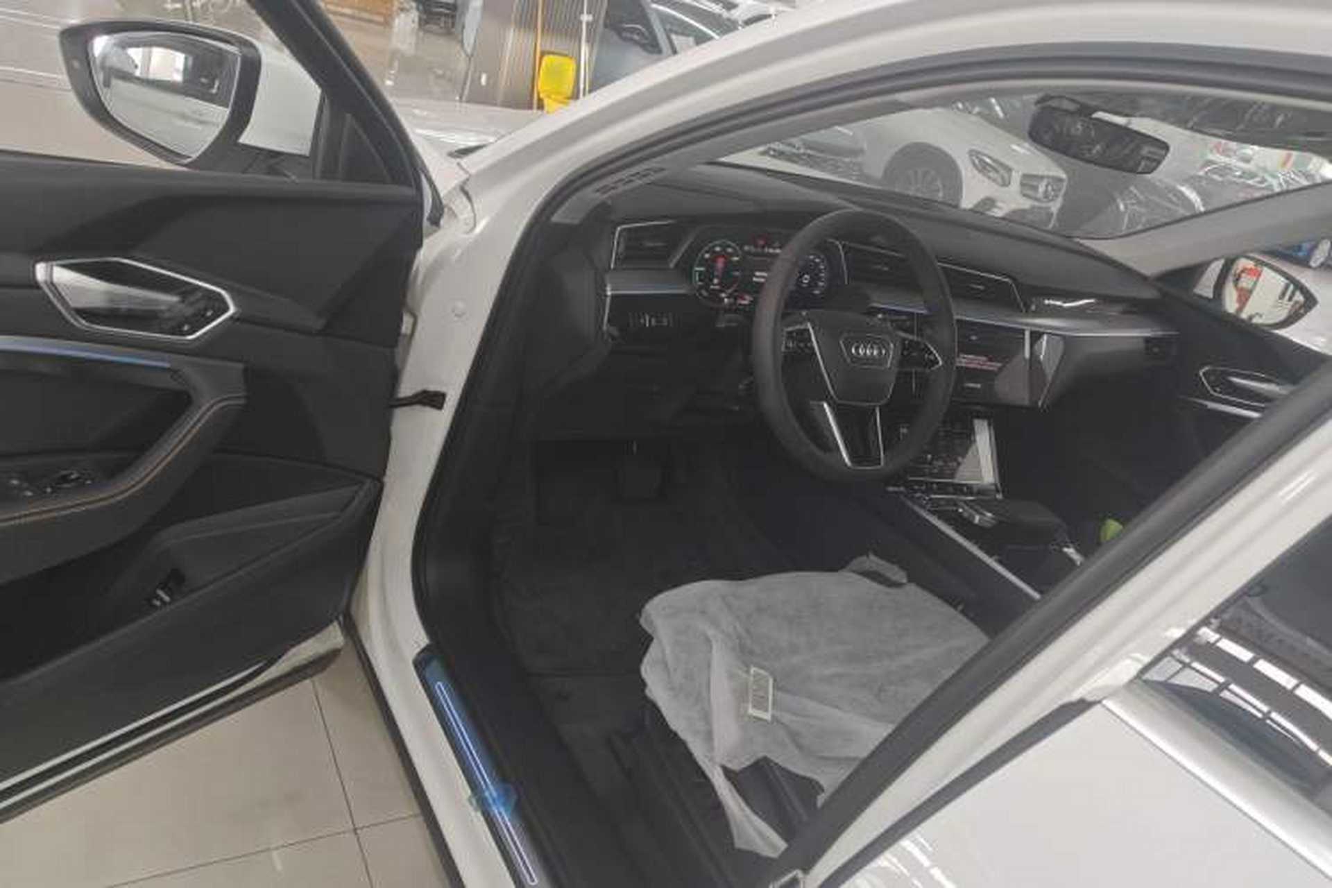 Used Audi e-tron 2021 50 quattro Luxury Edition Driver Seat
