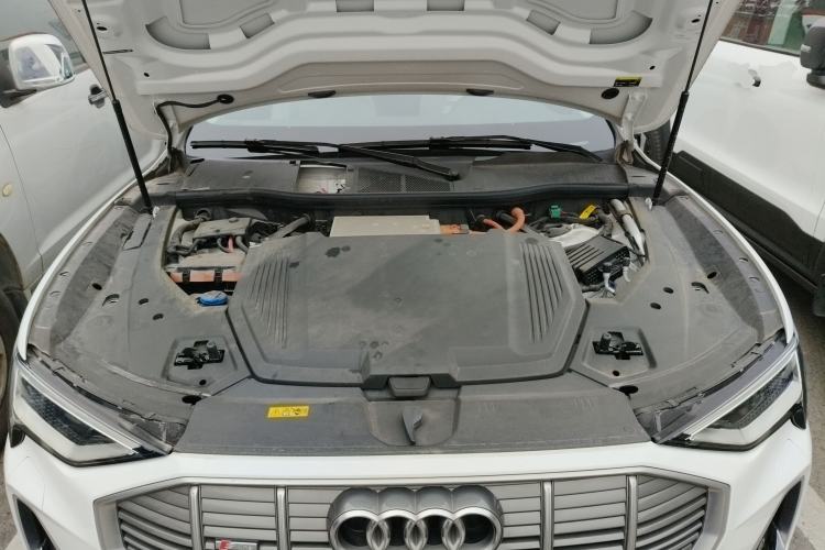 Used Audi e-tron 2021 50 quattro Luxury Edition Engine Bay