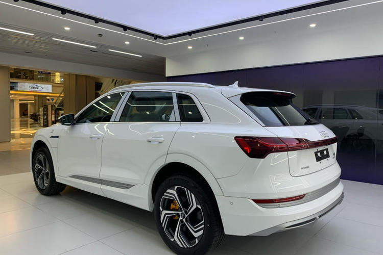 Used Audi e-tron 2021 50 quattro Prestige Edition Exterior 2