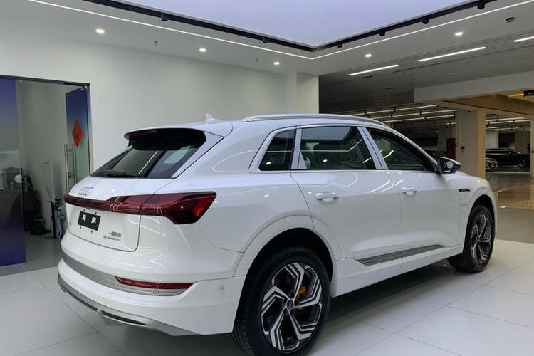 Used Audi e-tron 2021 50 quattro Prestige Edition Exterior 4