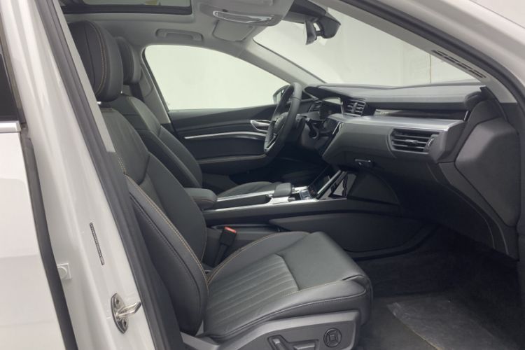 Used Audi e-tron 2021 50 quattro Prestige Edition Interior 4