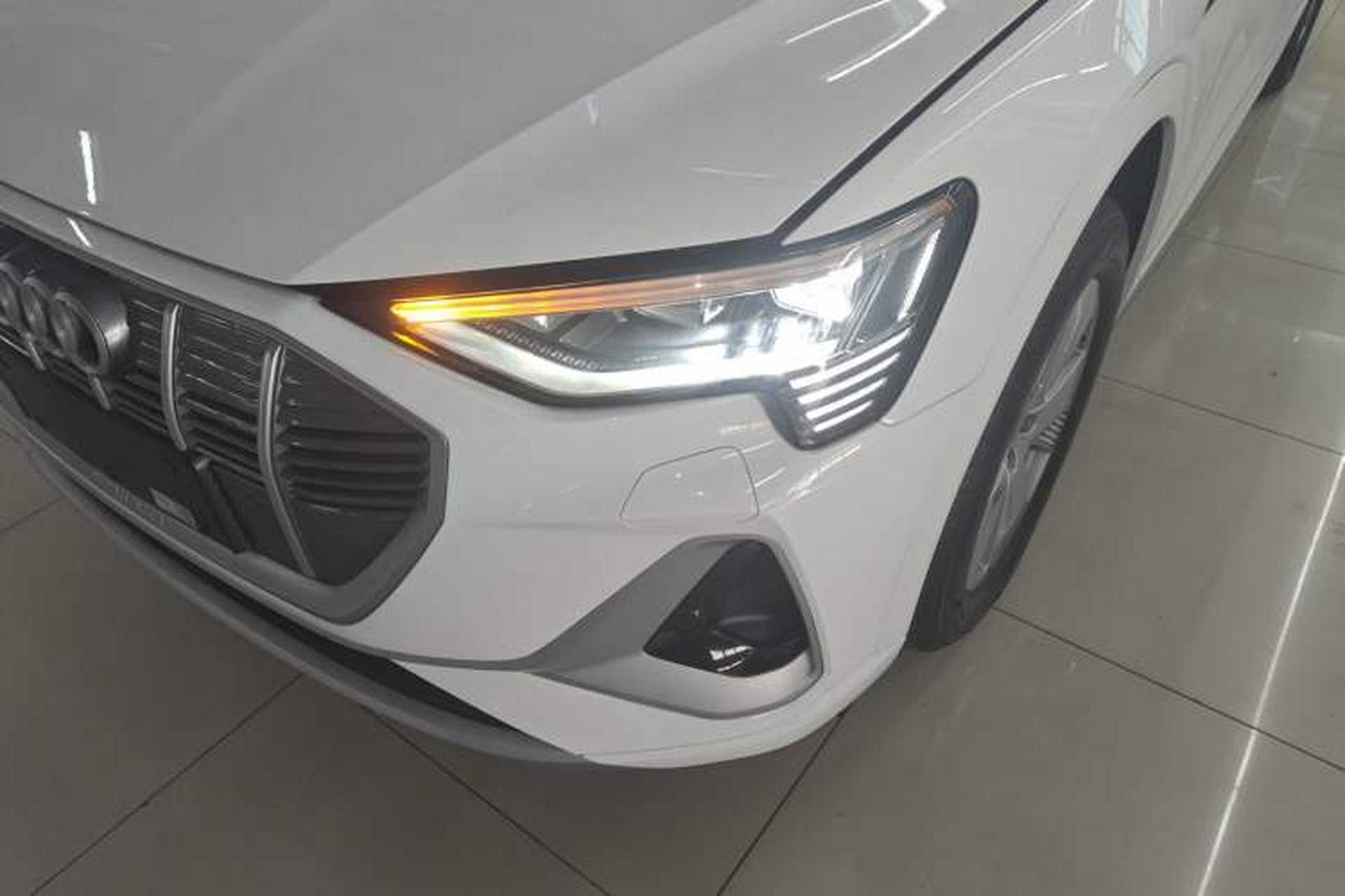 Used Audi e-tron 2021 50 quattro Luxury Edition Left Front Headlight